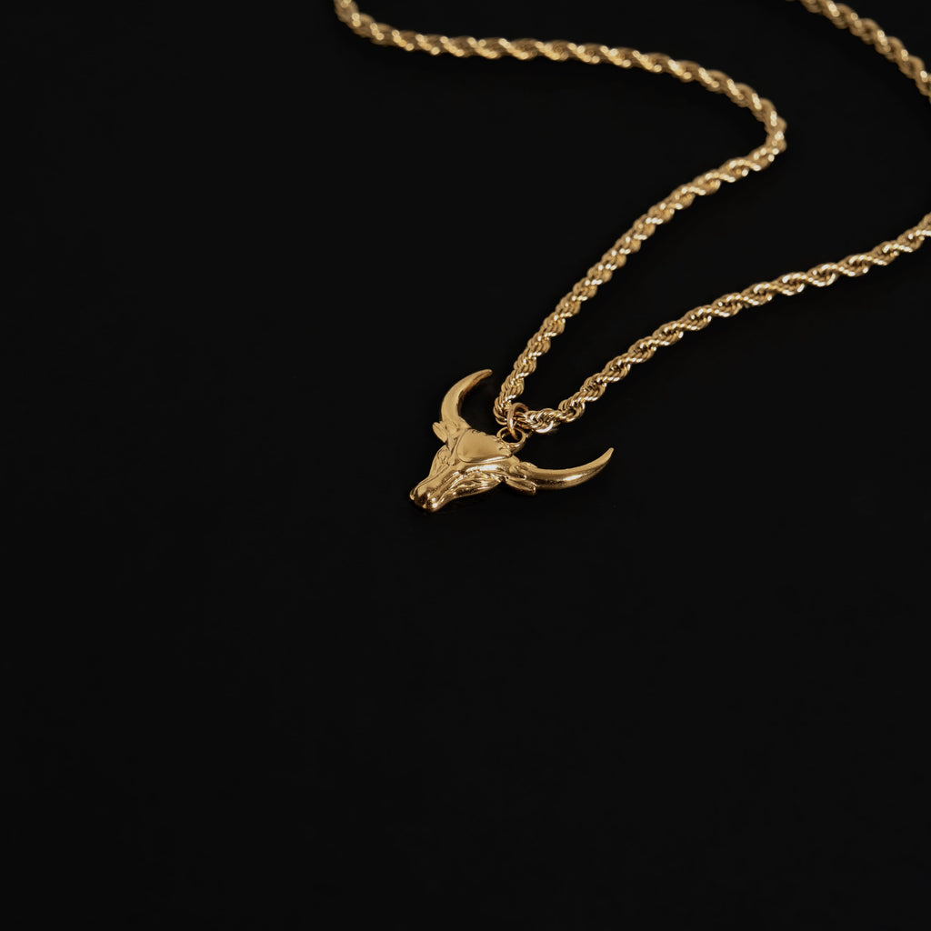 Men's Bull Pendant Necklace